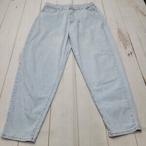 Levis high waisted rise taper light wash jeans retro 31